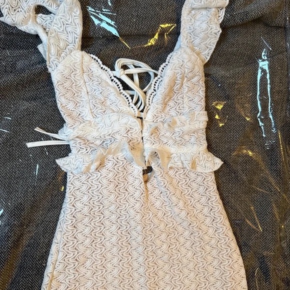 Dresses & Skirts - Cream Textured Lace-Up Dress